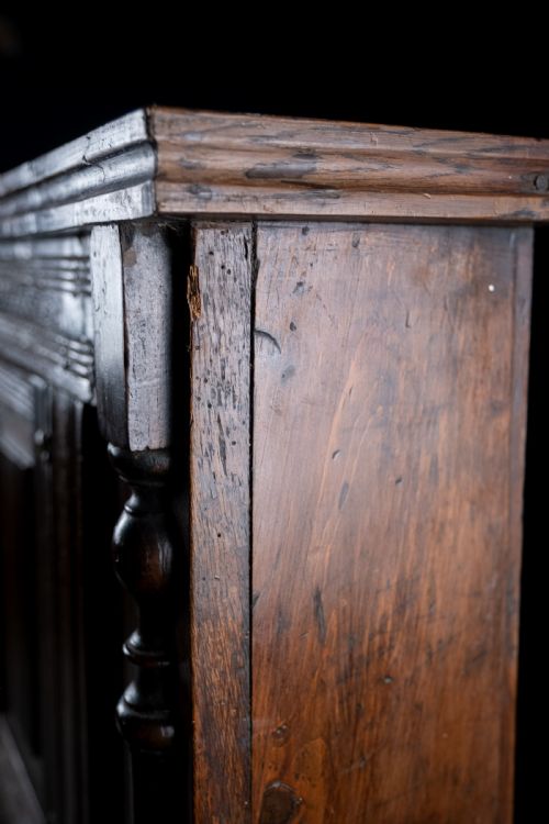 LARGE 18TH CENTURY OAK WALL CUPBOARD - ADDITIONAL PHOTO 10