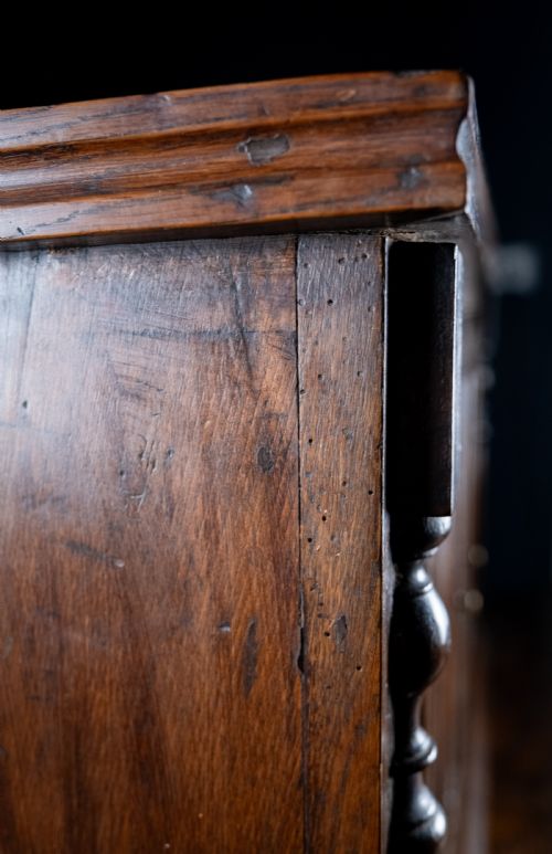 LARGE 18TH CENTURY OAK WALL CUPBOARD - ADDITIONAL PHOTO 11