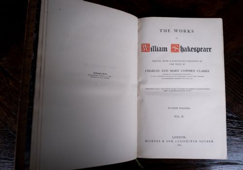 1881 THE WORKS OF WILLIAM SHAKESPEARE IN FOUR VOLUMES BOOK SET - ADDITIONAL PHOTO 15