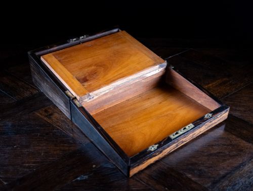 VICTORIAN COROMANDEL WRITING SLOPE WITH BRAMAH LOCK - ADDITIONAL PHOTO 11