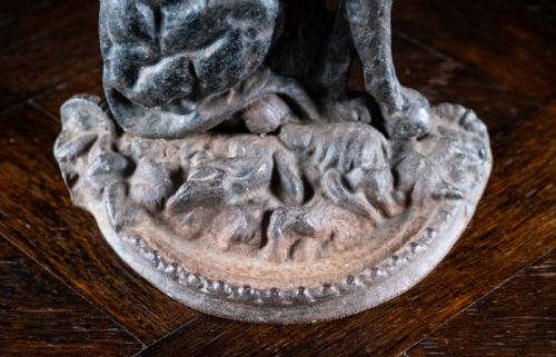 LARGE 19TH CENTURY CAST IRON DOG DOORSTOP - ADDITIONAL PHOTO 2