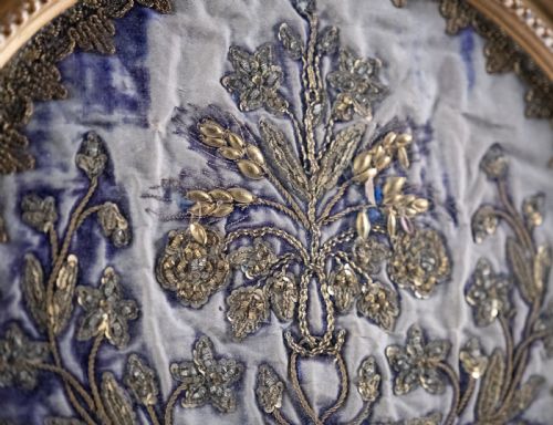 EARLY 19TH CENTURY EMBROIDERY TEXTILE FRAGMENT - ADDITIONAL PHOTO 2