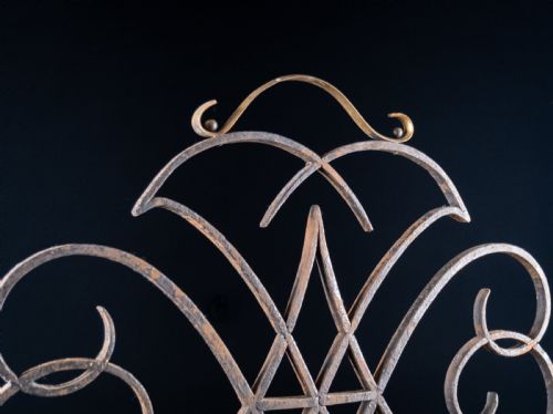 VICTORIA ALBERT MUSEUM WROUGHT IRON FIRE SCREEN - ADDITIONAL PHOTO 5