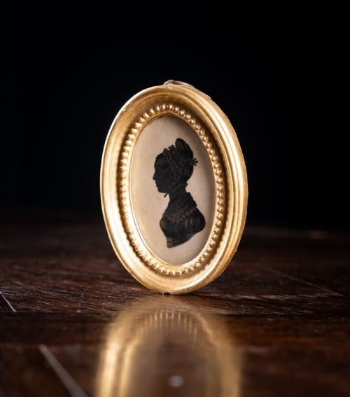 EARLY 19TH CENTURY GILDED SILHOUETTE PORTRAIT OF A LADY - ADDITIONAL PHOTO 5