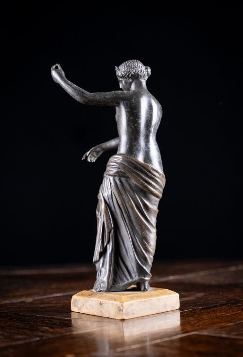 19TH CENTURY BRONZE VENUS OF CAPUA - ADDITIONAL PHOTO 4