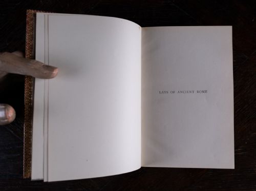 1912 LAYS OF ANCIENT ROME BY LORD MACAULAY LEATHER BOUND BOOK - ADDITIONAL PHOTO 7