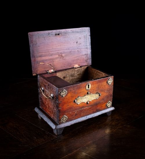 'WILLIAM HALL'S WEE CHEST 1893' SCOTTISH FOLK ART PINE CHEST - ADDITIONAL PHOTO 4