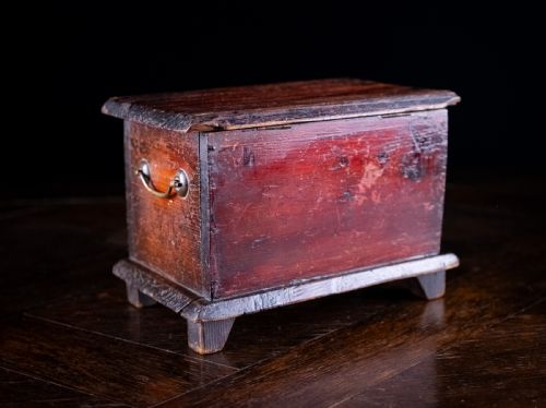 'WILLIAM HALL'S WEE CHEST 1893' SCOTTISH FOLK ART PINE CHEST - ADDITIONAL PHOTO 10