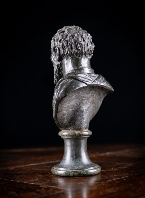 19TH CENTURY SERPENTINE BUST OF MICHELANGELO - ADDITIONAL PHOTO 7