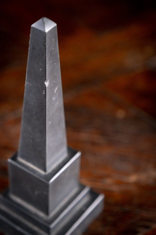 19TH CENTURY PAIR OF BLACK MARBLE OBELISKS - ADDITIONAL PHOTO 4