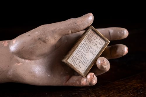 1878 MINIATURE LONDON ALMANAC IN SIXFOLD BRASS GLAZED TRAVELLING MOUNT - ADDITIONAL PHOTO 5