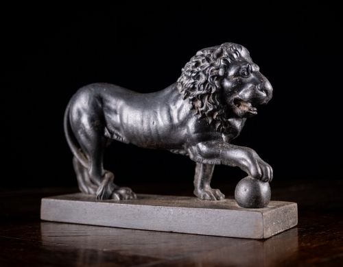 Regency Cast Iron Medici Lion Door Porter