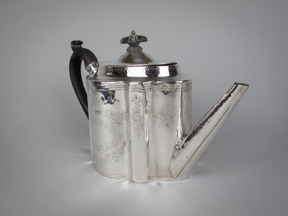 George III Sterling Silver Teapot by Henry Chawner, London, 1807 View III