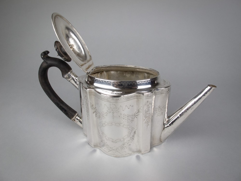 George III Sterling Silver Teapot by Henry Chawner, London, 1807 View V