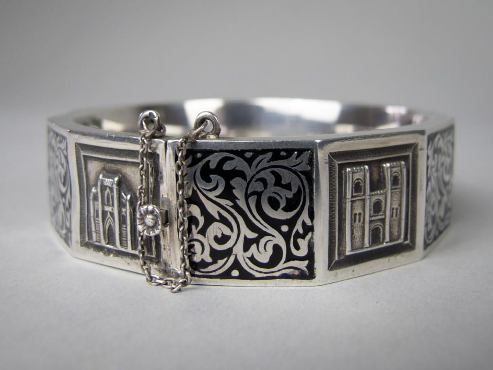 Art Deco Silver and Enamel Topazio Bracelet, c.1938. View VII