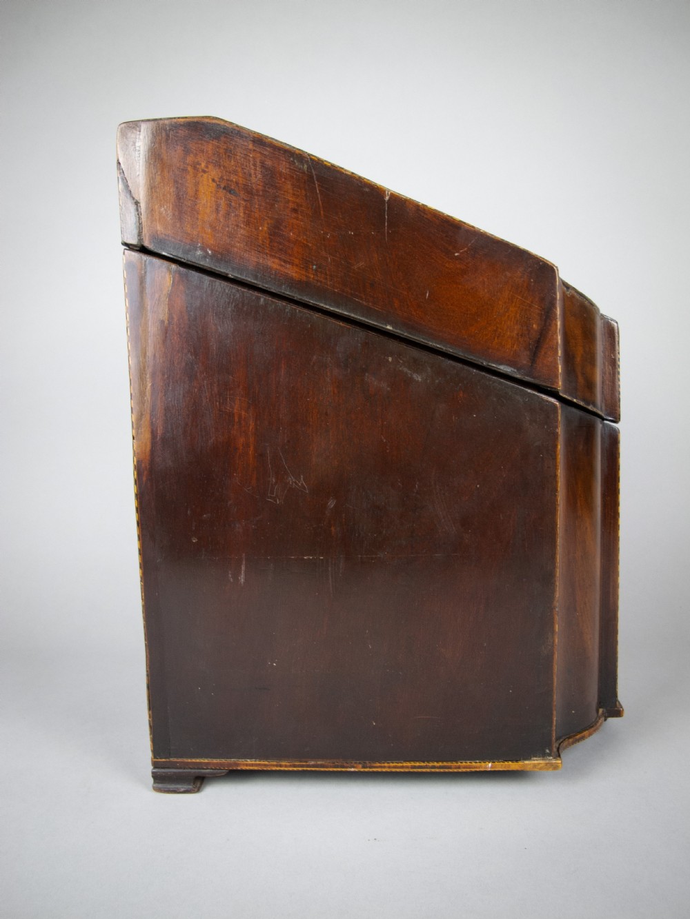 George III Flame Mahogany Cross-Banded Cutlery Box with Original Interior. View VI