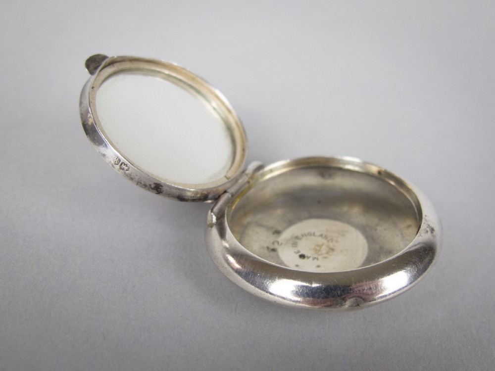 Sterling Silver & Lilac Guilloche Enamel Mirror Compact by Crisford & Norris, 1921. View VII