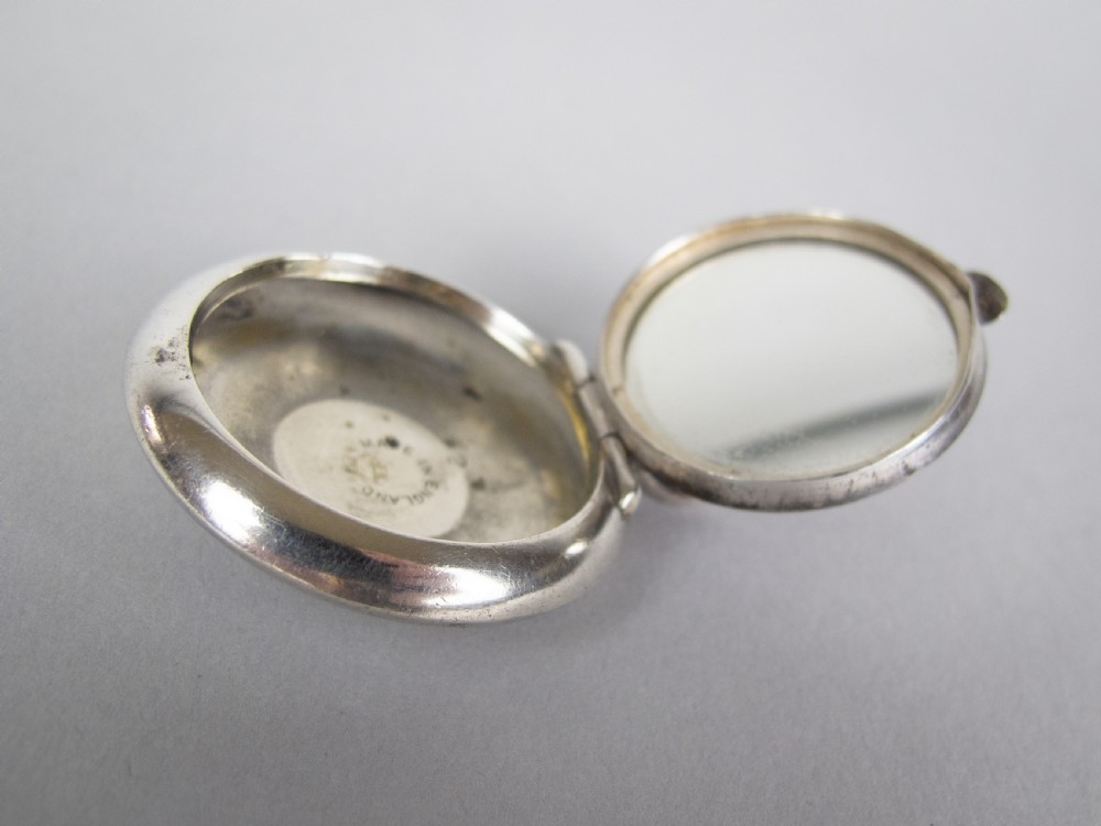 Sterling Silver & Lilac Guilloche Enamel Mirror Compact by Crisford & Norris, 1921. View VIII