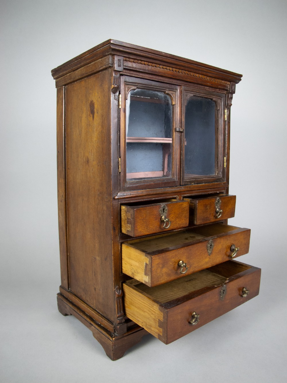 George III Miniature Mahogany Glass Fronted Cabinet - Apprentice Piece. View V