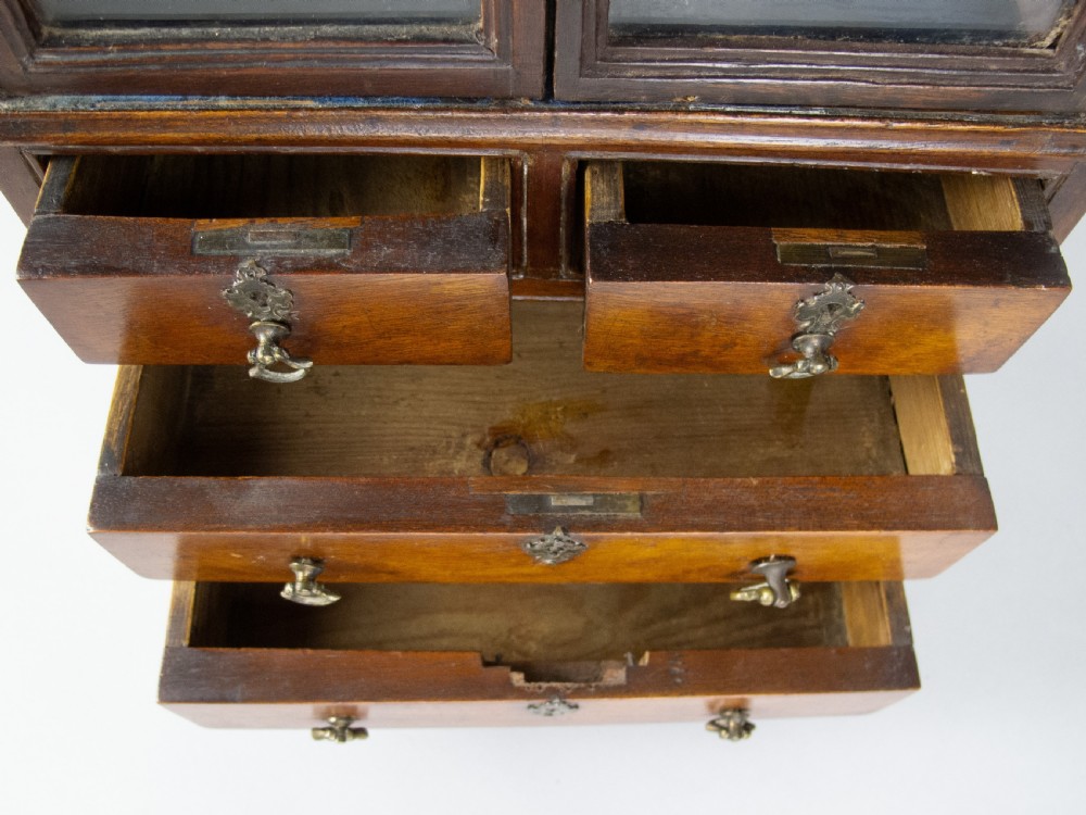 George III Miniature Mahogany Glass Fronted Cabinet - Apprentice Piece. View VIII