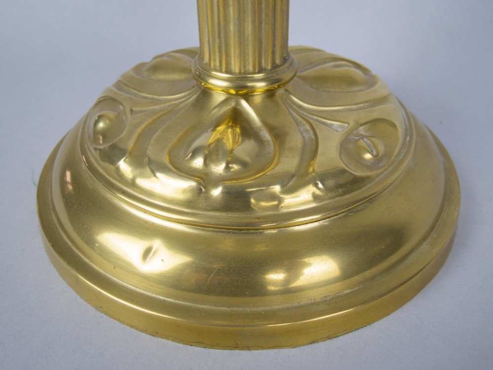 Large Brass Corinthian Column Oil Lamp With Hinks No. 2 Duplex Burner View VII