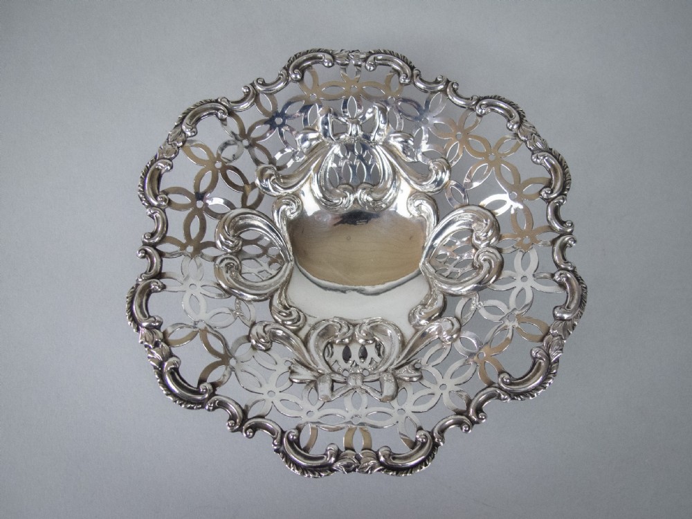 Sterling Silver Bon Bon Dish by Elkington & Co, London, 1895. View III