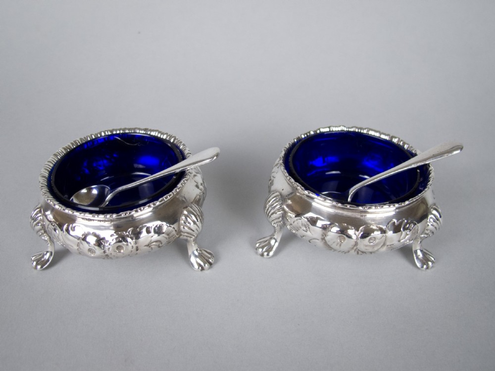 Pair of Large Silver Salt Cellars by Robert Harper, London, 1865 - In Original Case. View IV