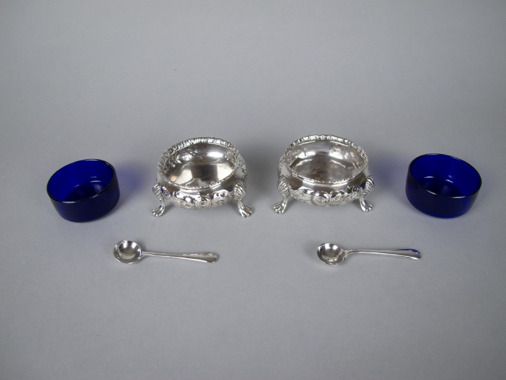 Pair of Large Silver Salt Cellars by Robert Harper, London, 1865 - In Original Case. View VII
