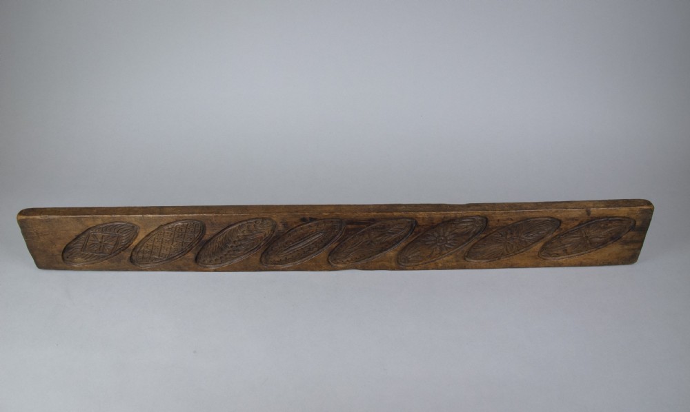 Large 19th Century Fruitwood Gingerbread Mould With Eight Floral Motifs. View VII