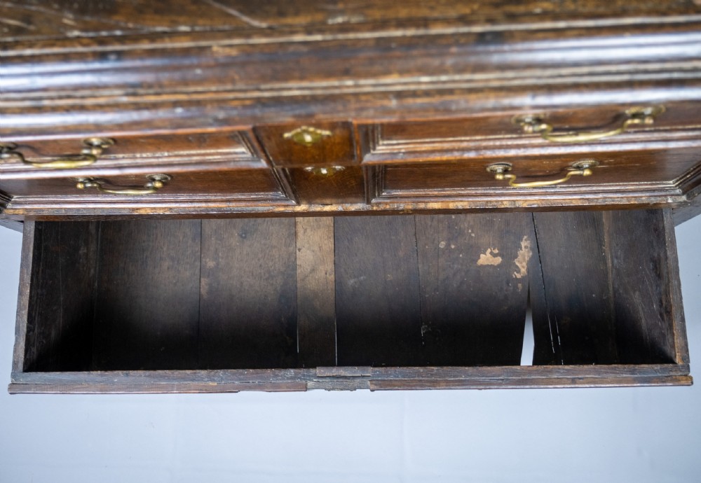 17th Century William & Mary Oak Chest Of Drawers, c.1690 View VII