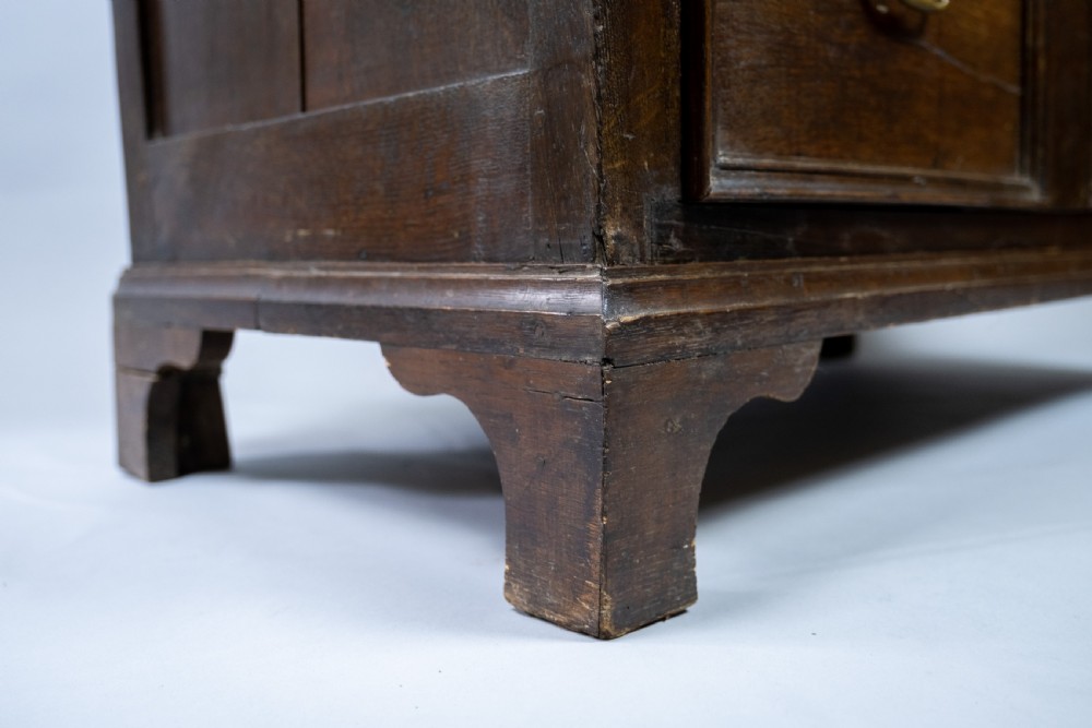 17th Century William & Mary Oak Chest Of Drawers, c.1690 View XV