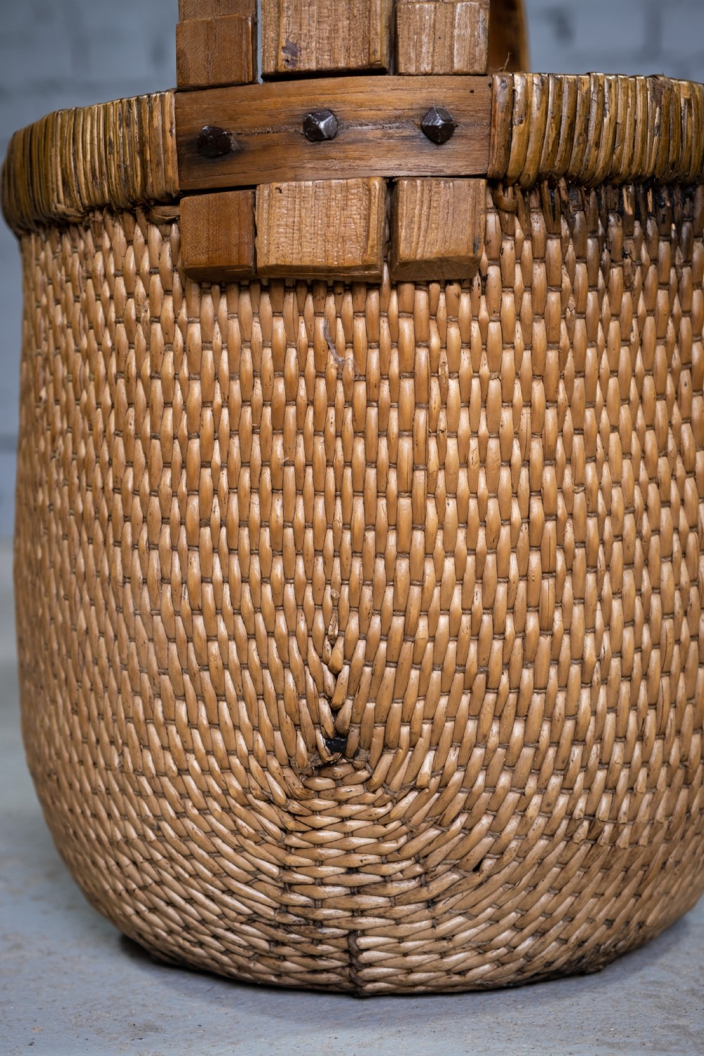 Large 19th Century Chinese Woven Rice Basket With Wooden Handle View VII