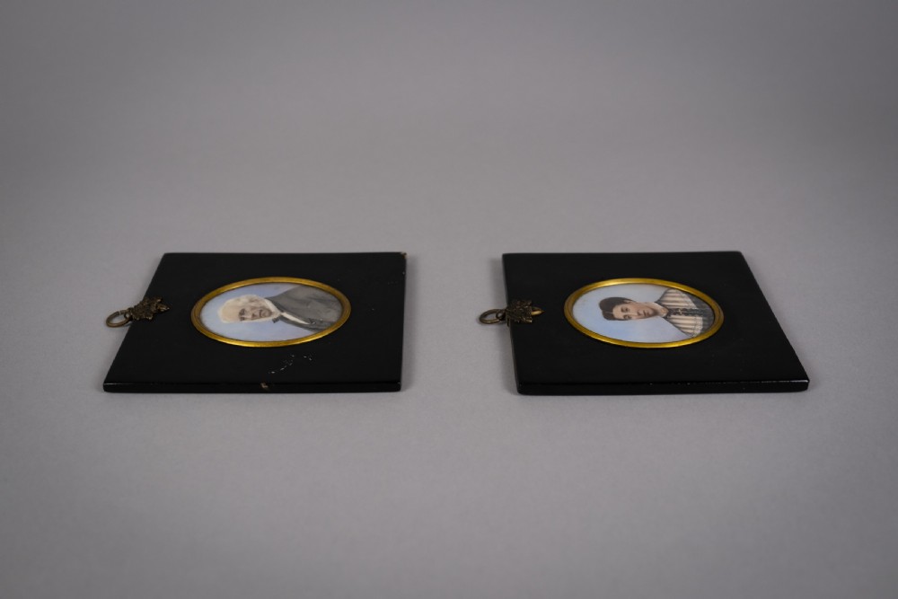 Early 19th Century Pair Of Miniature Portraits (Gentleman & Lady), c.1810 View XI