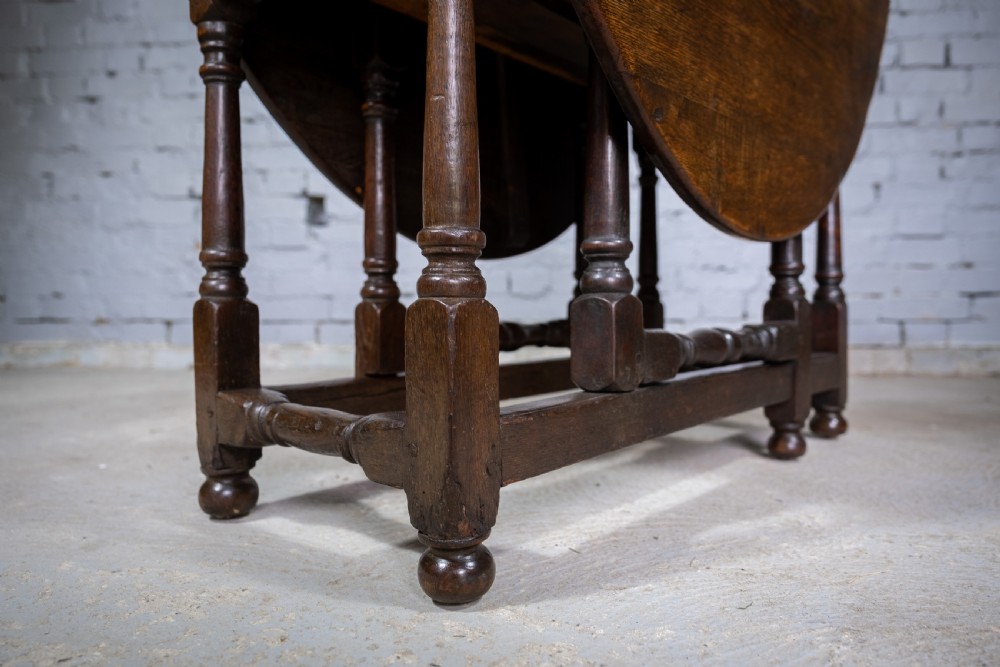 Early 18th Century English Oak Gate Leg Table With Central Drawer. View VIII