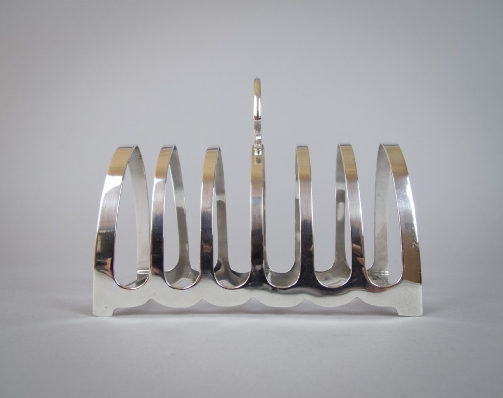 Sterling Silver 7 Bar Toast Rack by Edward Viner, Sheffield, 1948 (156 Grams) View II