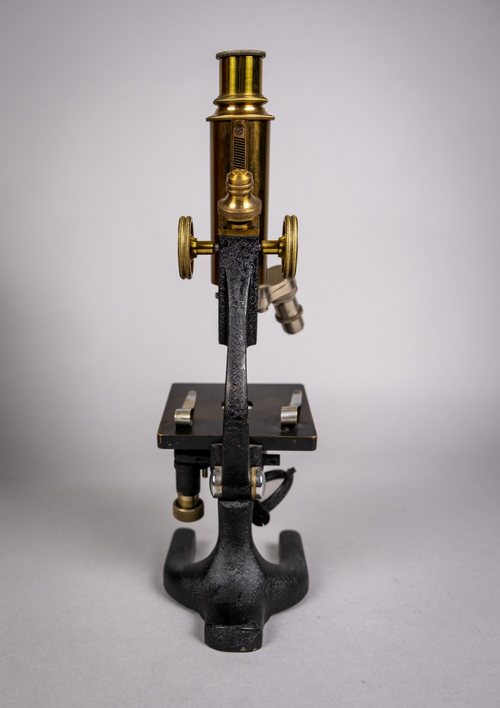 F. Koristka Milano Monocular Microscope (No. 30671) With Slides, Mahogany Case & Key, c.1920. View IX