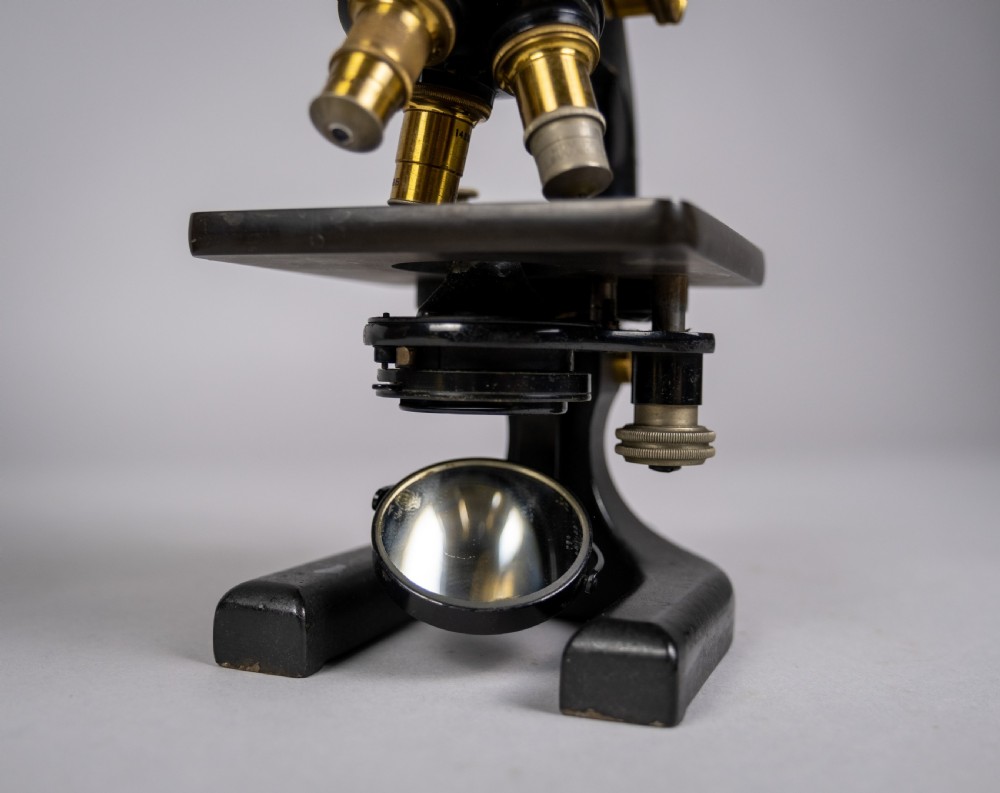 Spencer, Buffalo, USA Monocular Microscope With Lenses & Fitted Case, c.1920s. View VII