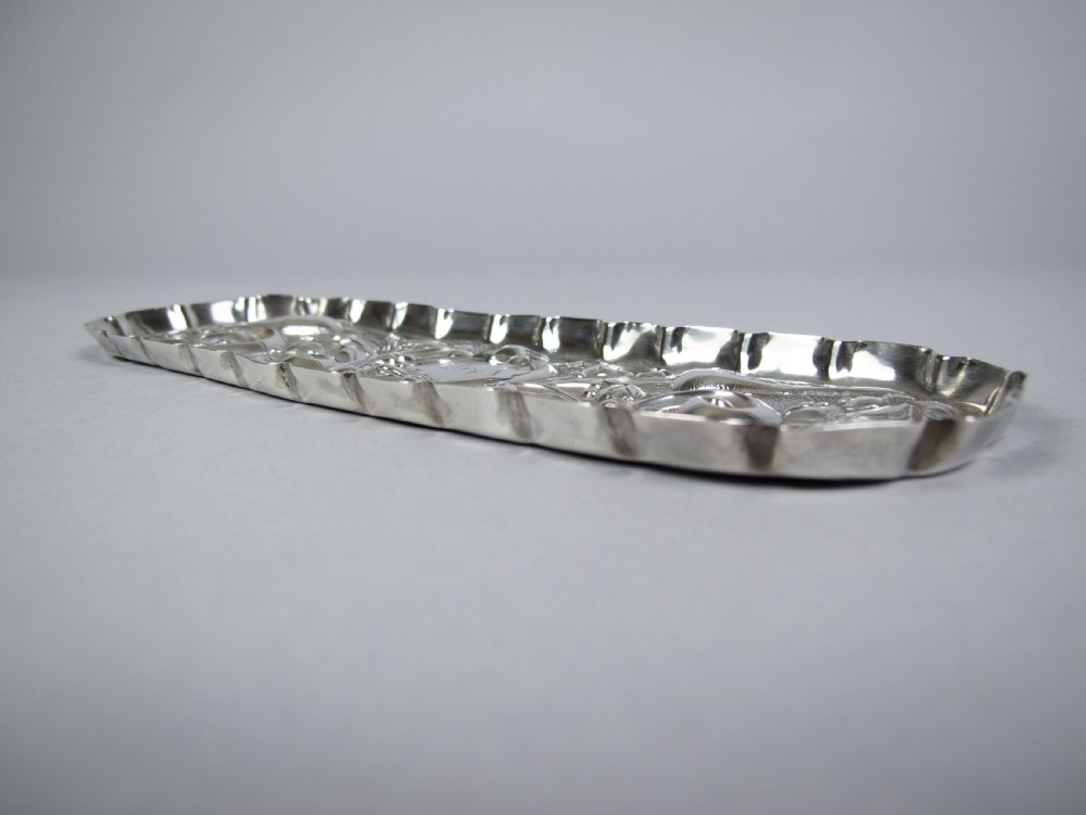 Ornate Sterling Silver Pin Tray by William Comyns & Sons, London, 1894. View X