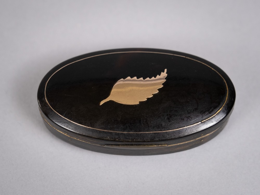 19th Century Tortoiseshell & Gilt Metal 'Leaf' Snuff Box