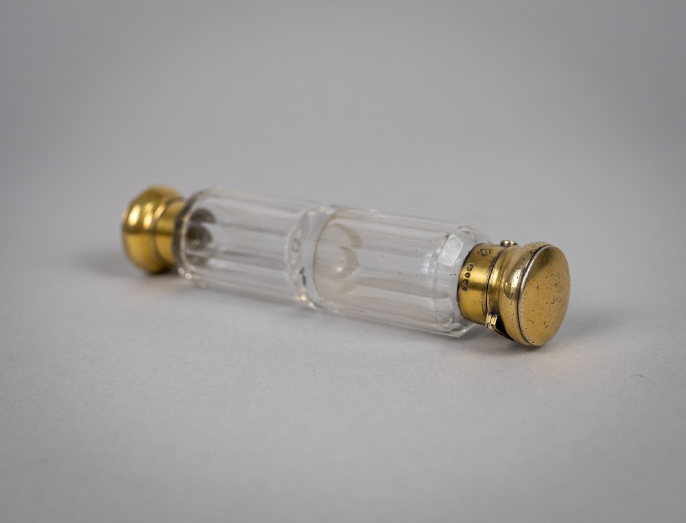 Rare Silver Gilt Double Ended Scent Bottle By John Harris, London, 1857. View IV
