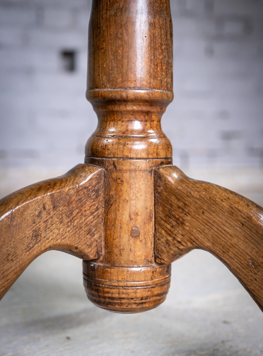 George II Provincial Oak Bird Cage Tilt Top Table, c.1740. View XII
