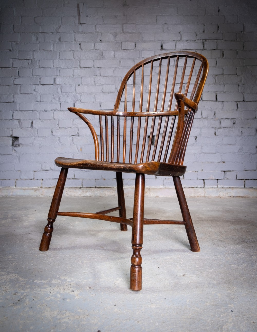 Georgian Saddle Seated Bow Back Windsor Chair, c.1800. View IV