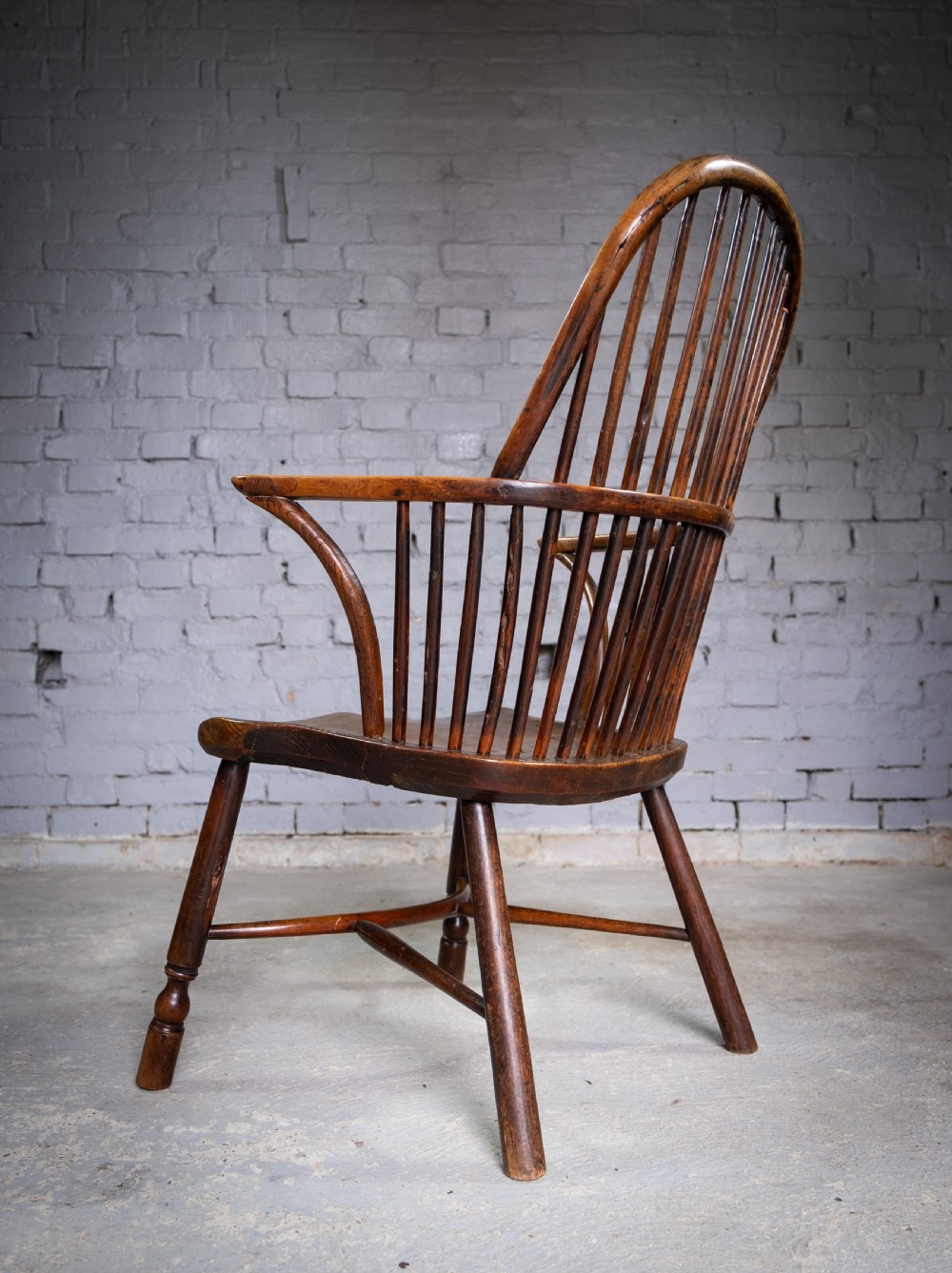 Georgian Saddle Seated Bow Back Windsor Chair, c.1800. View VI