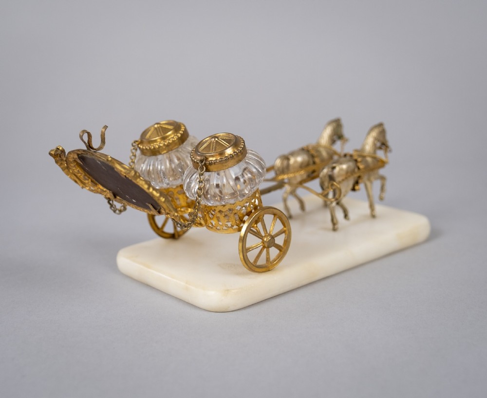Palais Royale Horse & Carriage Inkwell With Baccarat Glass, c.1860. View IX
