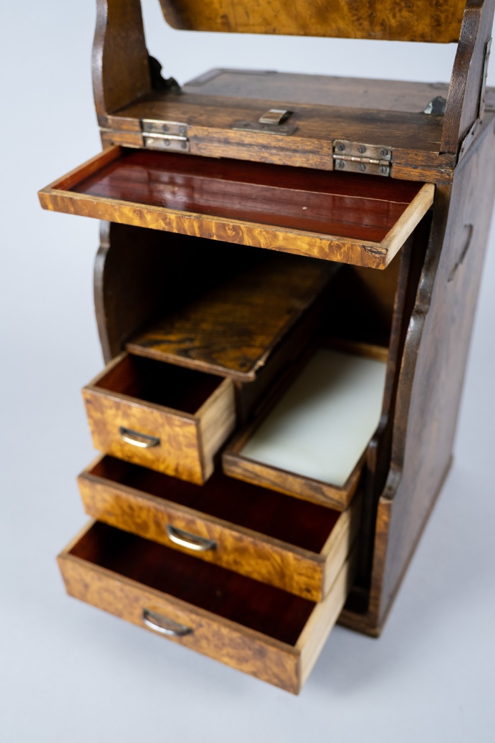 Campaign Style Burr Walnut & Mahogany Folding Vanity Box View XIII