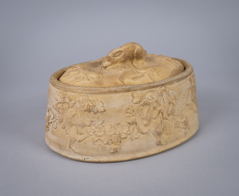 Large 19th Century Wedgwood Caneware Game Pie Dish, c.1860.