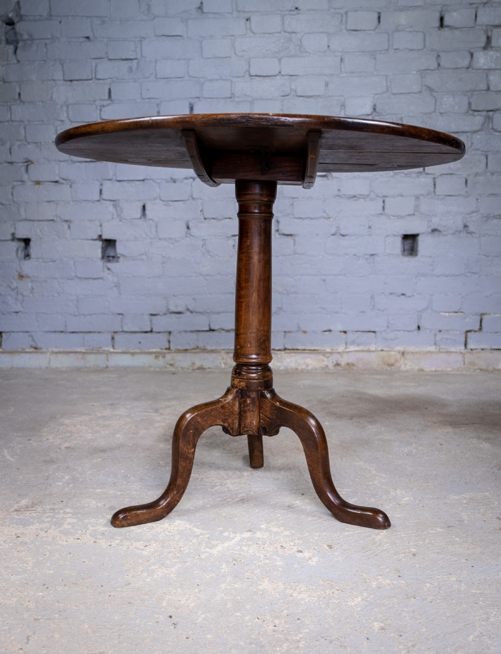 George III Provincial Oak Tilt Top Table, c.1760 View V