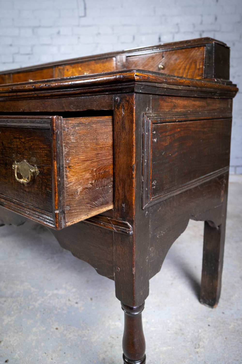 Early 18th Century Joined Oak Dresser, c.1720. View X