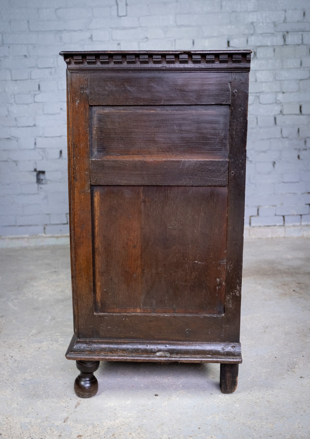 George II Estate Made Oak Chest Of Drawers, c.1740 View XI