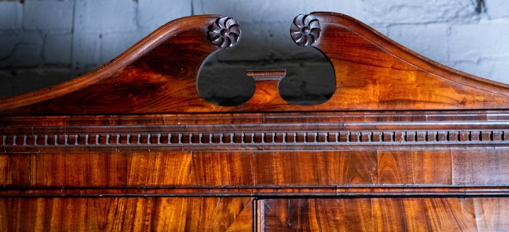 George III Chippendale Period Mahogany Glazed Bookcase. View X
